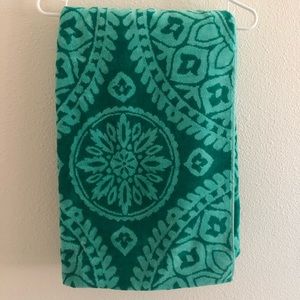 NWOT Large Green Beach Towel